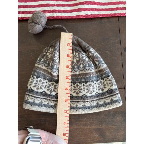 Smartwool 100% Merino Wool Fair isle Pattern Beanie Hat Beige Cream Gray - Picture 9 of 9